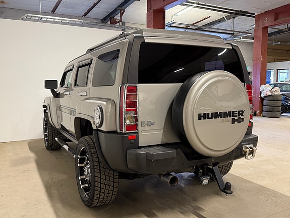 Hummer H3 16 of 30
