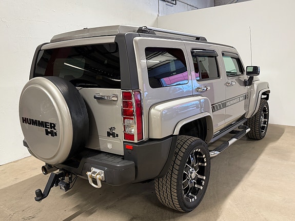 Hummer H3 14 of 30