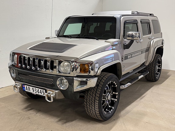 Hummer H3 2 of 30