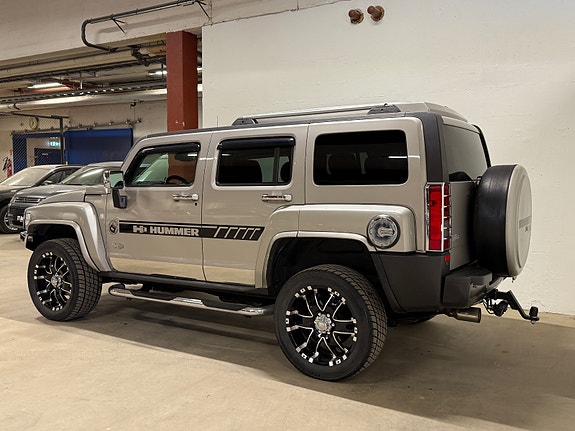 Hummer H3 12 of 30