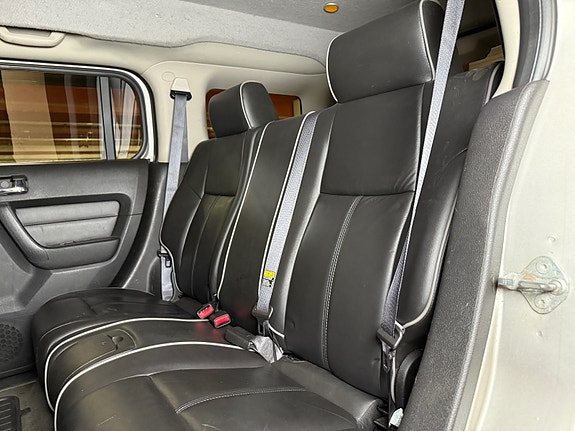 Hummer H3 28 of 30