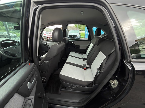 Opel Meriva 17 of 30