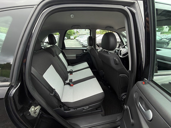Opel Meriva 20 of 30
