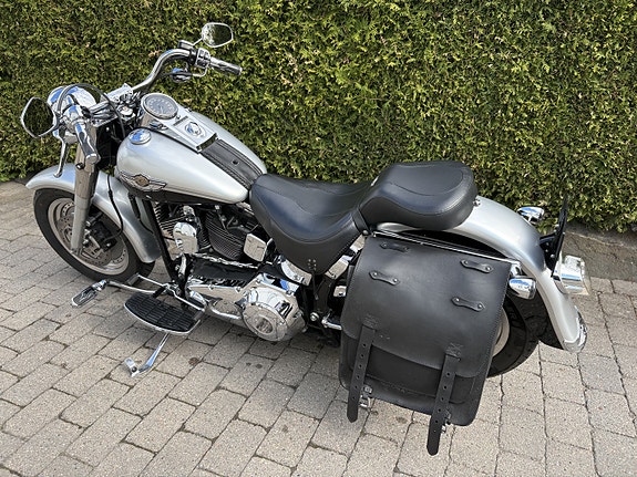 Harley-Davidson FLSTF Fat Boy 4 of 5