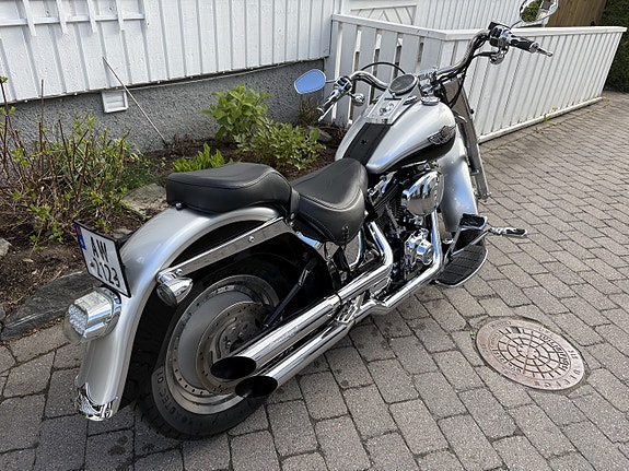 Harley-Davidson FLSTF Fat Boy 3 of 5