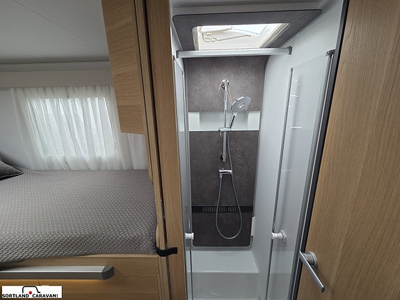 Adria MATRIX PLUS 670 SL 29 of 30