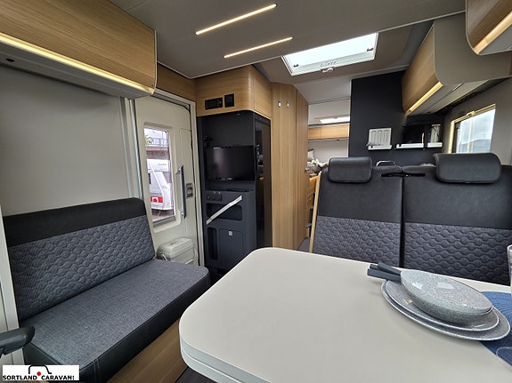 Adria MATRIX PLUS 670 SL 13 of 30