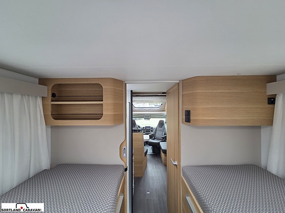 Adria MATRIX PLUS 670 SL 25 of 30