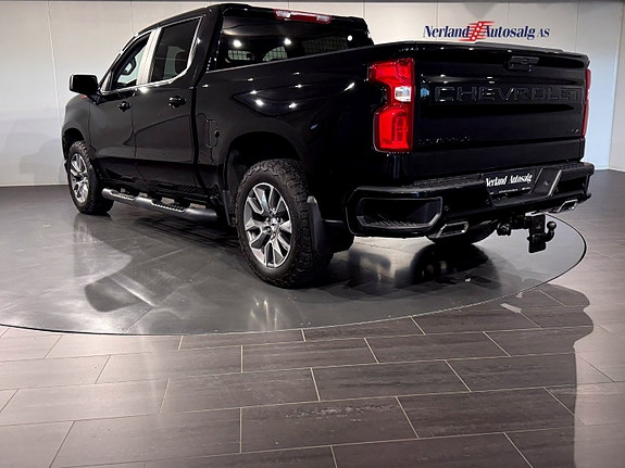 Chevrolet Silverado 5 of 5