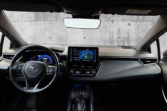 Toyota Corolla 13 of 19
