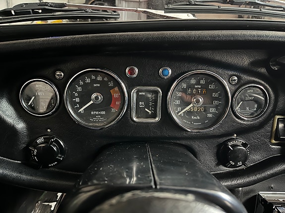 MG MGB 16 of 17