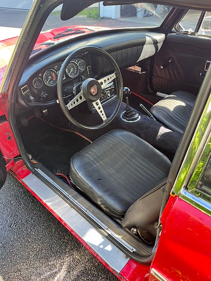 MG MGB 8 of 17