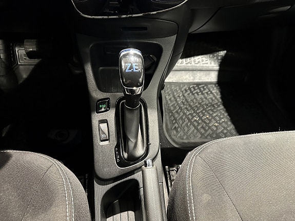 Renault Zoe 18 of 21