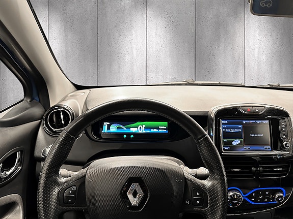 Renault Zoe 12 of 21