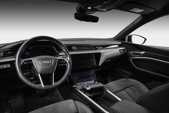 Audi Q8 e-tron 9 of 24