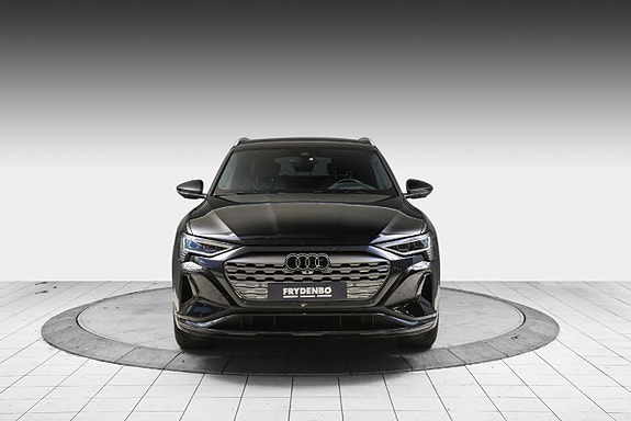 Audi Q8 e-tron 3 of 24