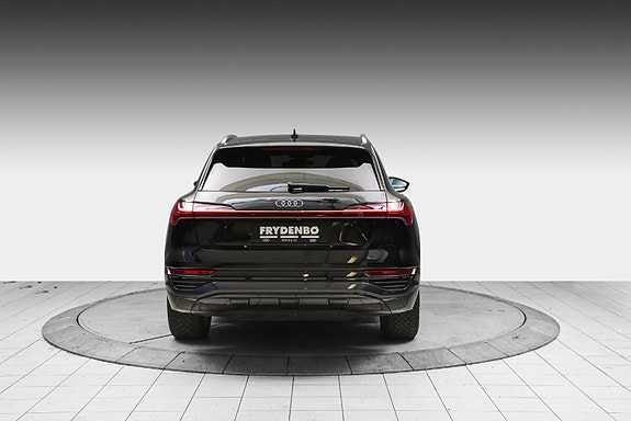 Audi Q8 e-tron 6 of 24