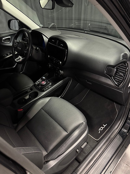 Kia e-Soul 16 of 30