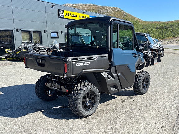 Can-Am Traxter HD9 XU ABS | Premium kabin med varme | Støtfanger 2 of 5