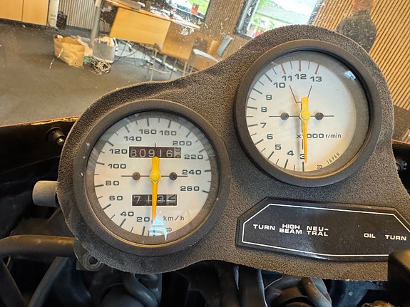 Suzuki GSX R750 1988 GSX-R750 med YOSHIMURA Effekt annlegg 8 of 10