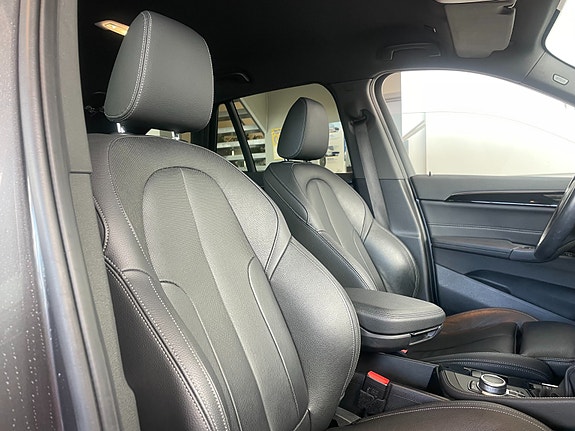 BMW X1 8 of 12
