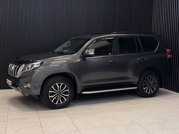 Toyota Land Cruiser 5 of 5