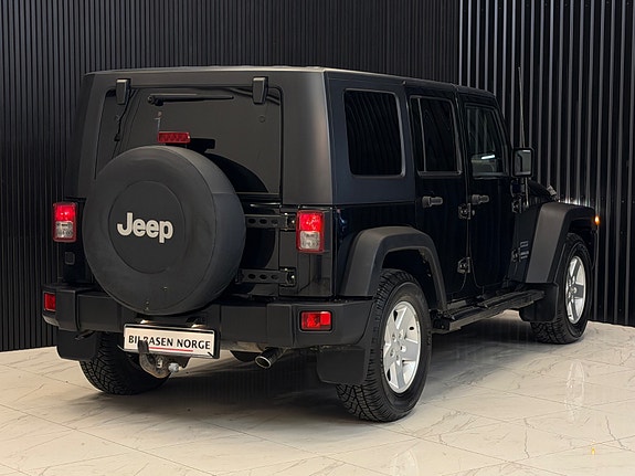Jeep Wrangler 8 of 30
