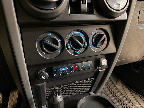 Jeep Wrangler 21 of 30