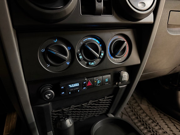 Jeep Wrangler 22 of 30