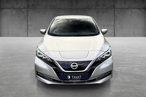 Nissan Leaf 5 of 5