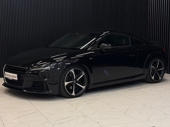 Audi TT 3 of 5