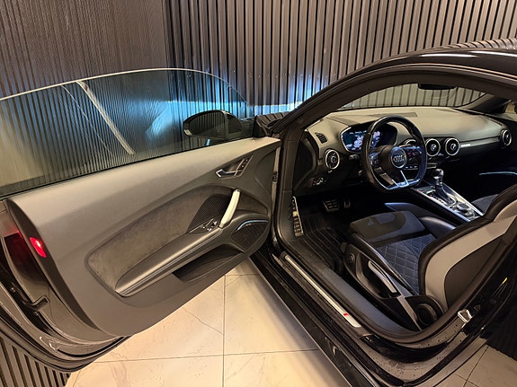Audi TT 19 of 30