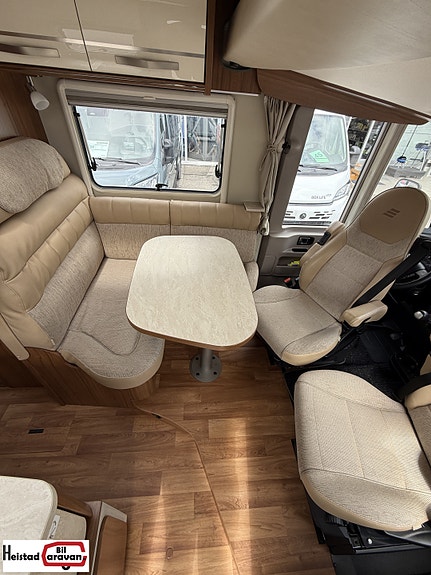 Hymer Exsis I 578 Experience | Lithium | Solcelle 5 of 27