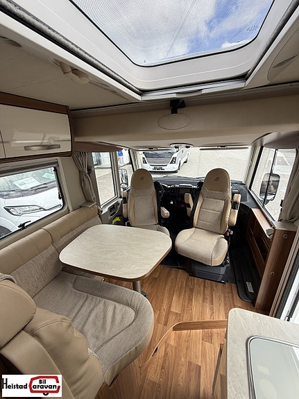 Hymer Exsis I 578 Experience | Lithium | Solcelle 6 of 27