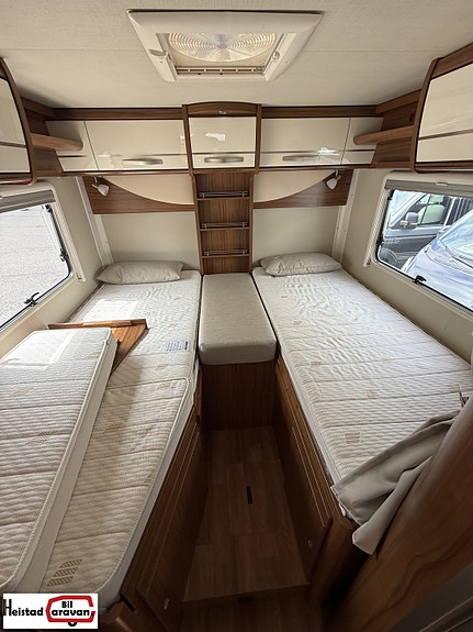 Hymer Exsis I 578 Experience | Lithium | Solcelle 10 of 27