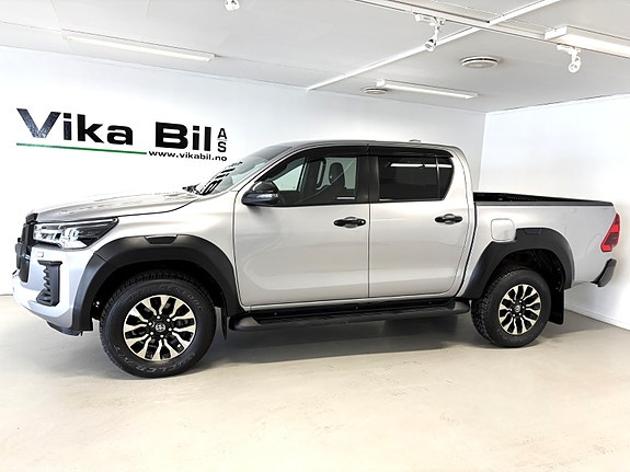 Toyota HiLux 4 of 5