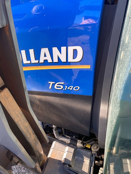 New Holland T6.140 2 of 5