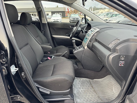Toyota Corolla Verso 14 of 26