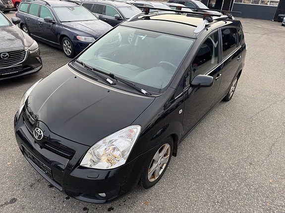 Toyota Corolla Verso 11 of 26