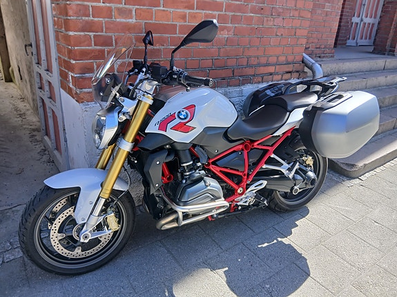 BMW R 1200 R - En eier-sykkel med lav km-stand 2 of 5
