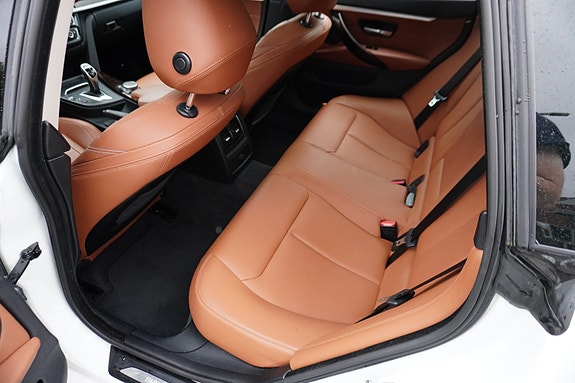 BMW 430i 9 of 30