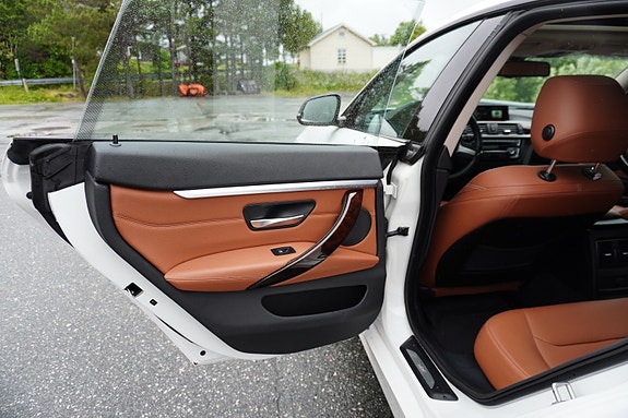 BMW 430i 11 of 30
