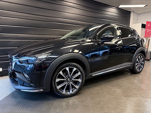 Mazda CX-3 2 of 5