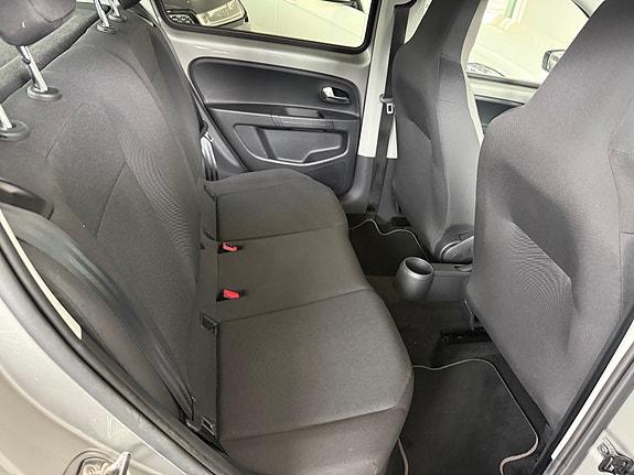 Volkswagen UP! 20 of 21