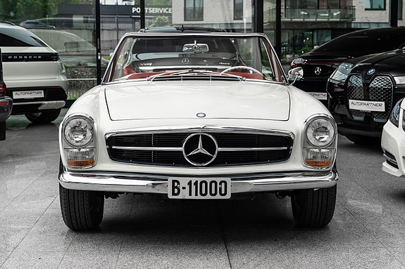 Mercedes-Benz 230 SL 5 of 5
