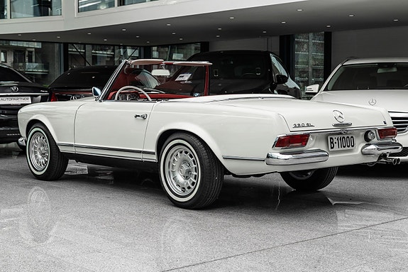 Mercedes-Benz 230 SL 6 of 30