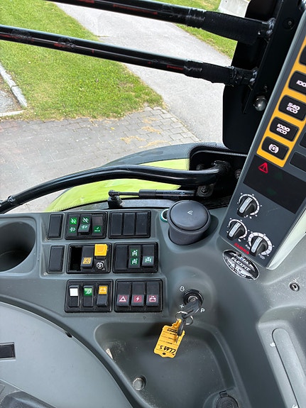 CLAAS Arion 650 CIS med 2 sett hjul 24 of 30