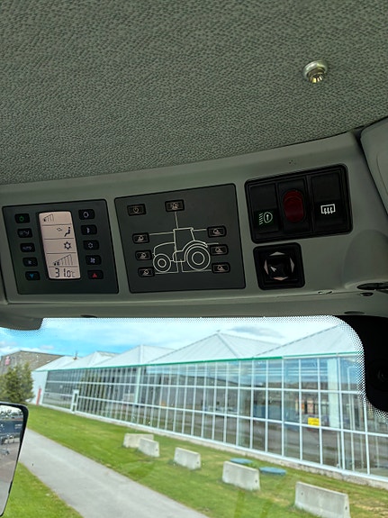 CLAAS Arion 650 CIS med 2 sett hjul 26 of 30