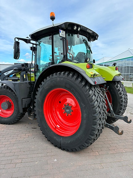CLAAS Arion 650 CIS med 2 sett hjul 18 of 30