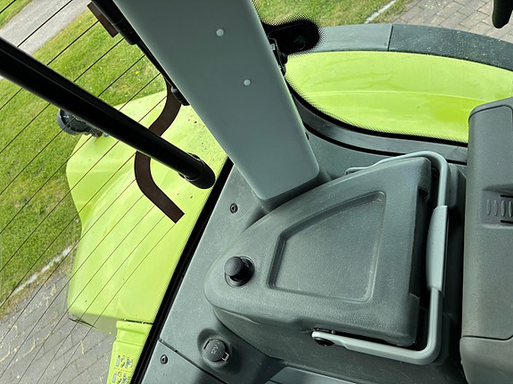 CLAAS Arion 650 CIS med 2 sett hjul 23 of 30